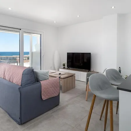 Luxury New Modern Penthouse With Golf And Sea Views - Via Celere 2390 アパート *