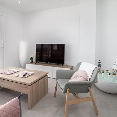 アパート Luxury New Modern Penthouse With Golf And Sea Views - Via Celere 2390