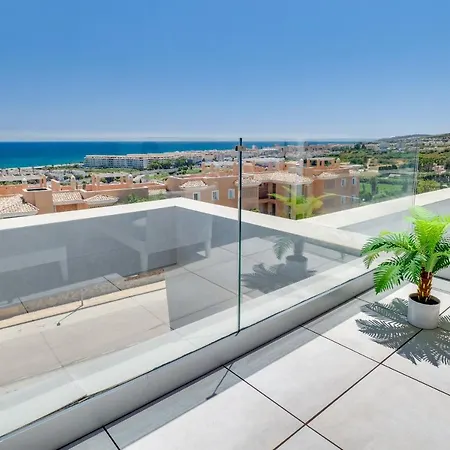Luxury New Modern Penthouse With Golf And Sea Views - Via Celere 2390 カサーレス